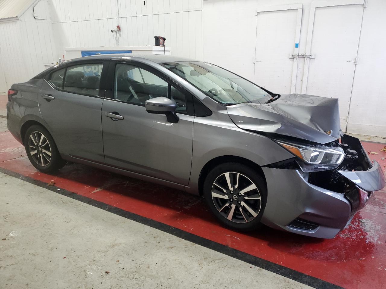 2021 Nissan Versa - Image 4