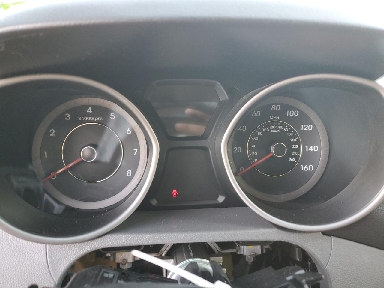 2012 Hyundai Elantra - Image 9