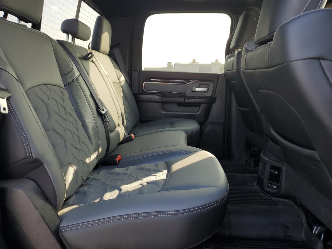 2020 RAM 2500 - Image 10