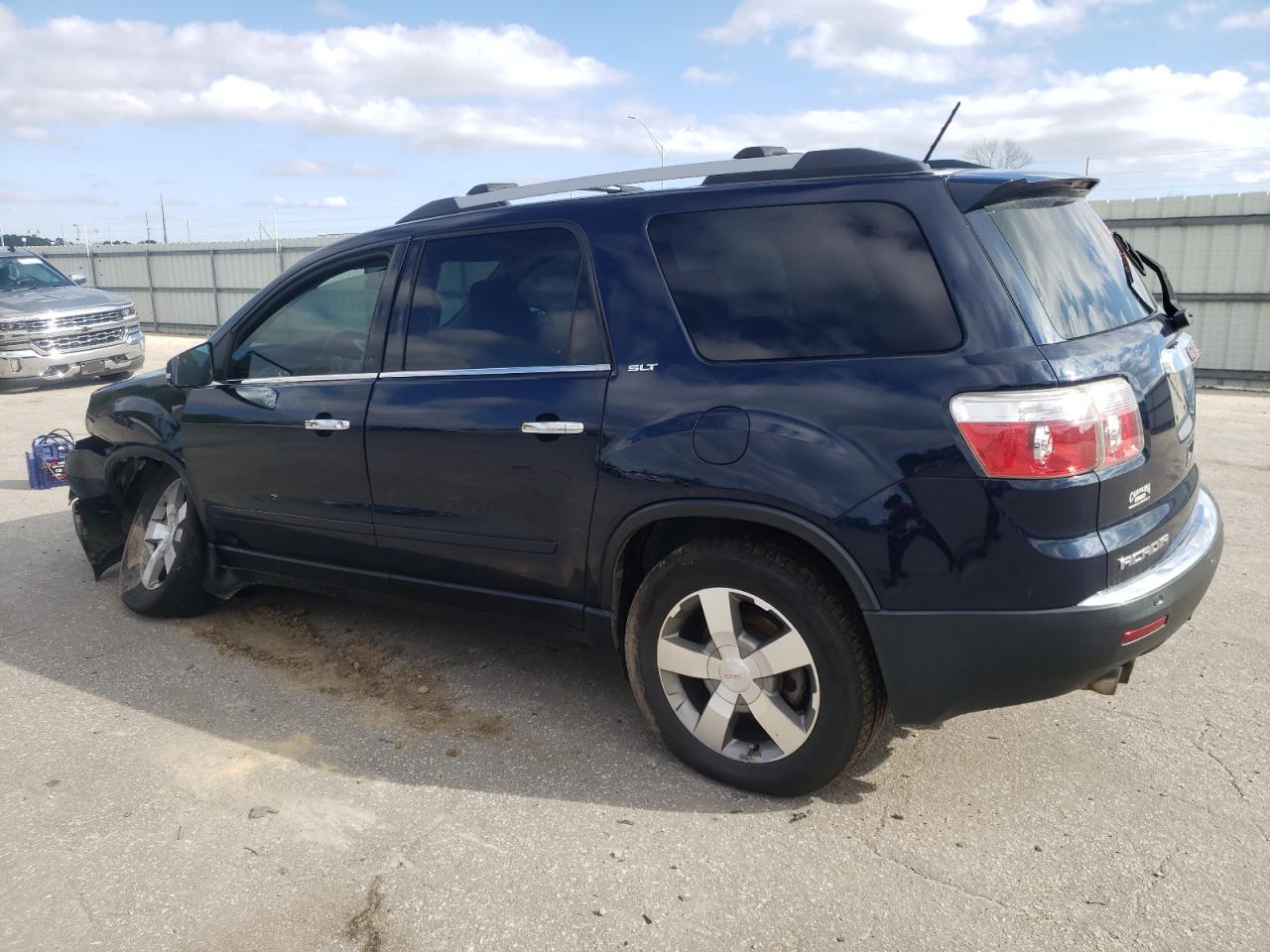 2012 GMC Acadia - Image 2