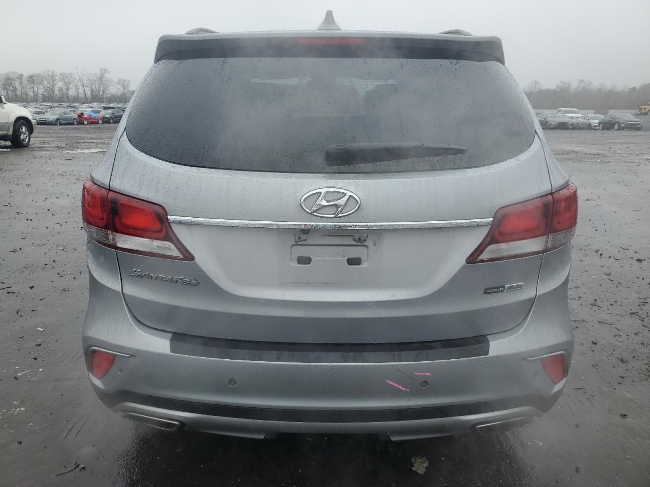 2017 Hyundai Santa Fe - Image 6