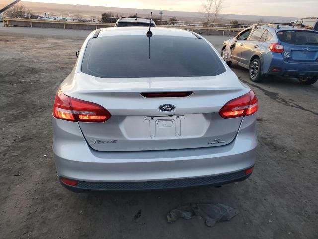  FORD FOCUS 2016 Srebrny