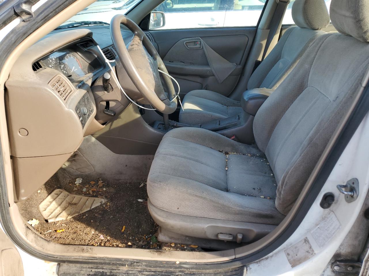 2000 Toyota Camry - Image 7
