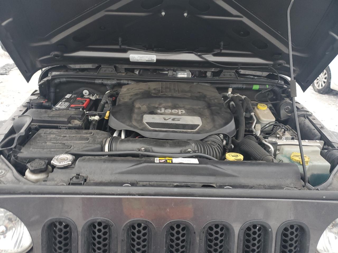 2016 Jeep Wrangler - Image 13