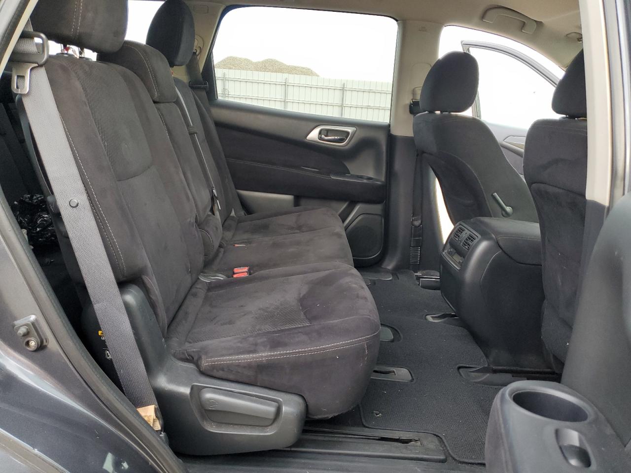 2014 Nissan Pathfinder - Image 11
