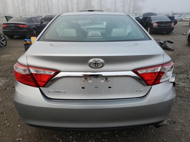  TOYOTA CAMRY 2017 Серебристый