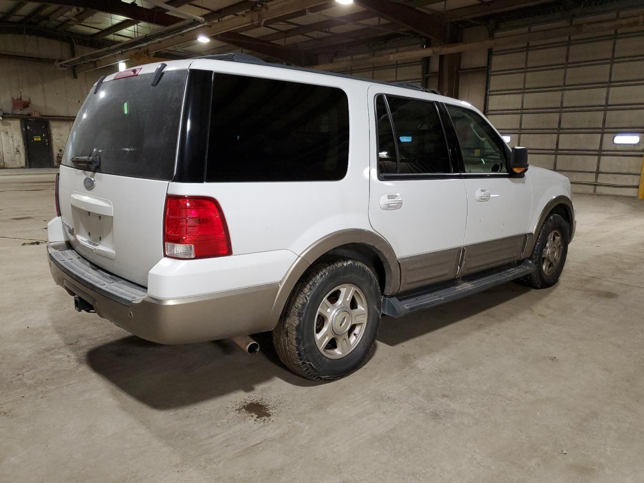 2003 Ford Expedition - Image 3