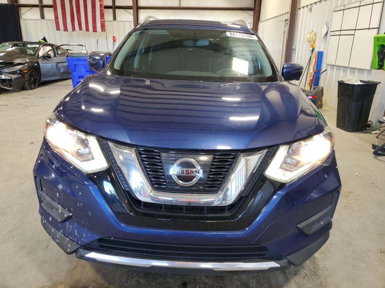 2017 Nissan Rogue - Image 5