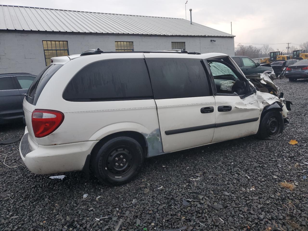 2005 Dodge Caravan - Image 3