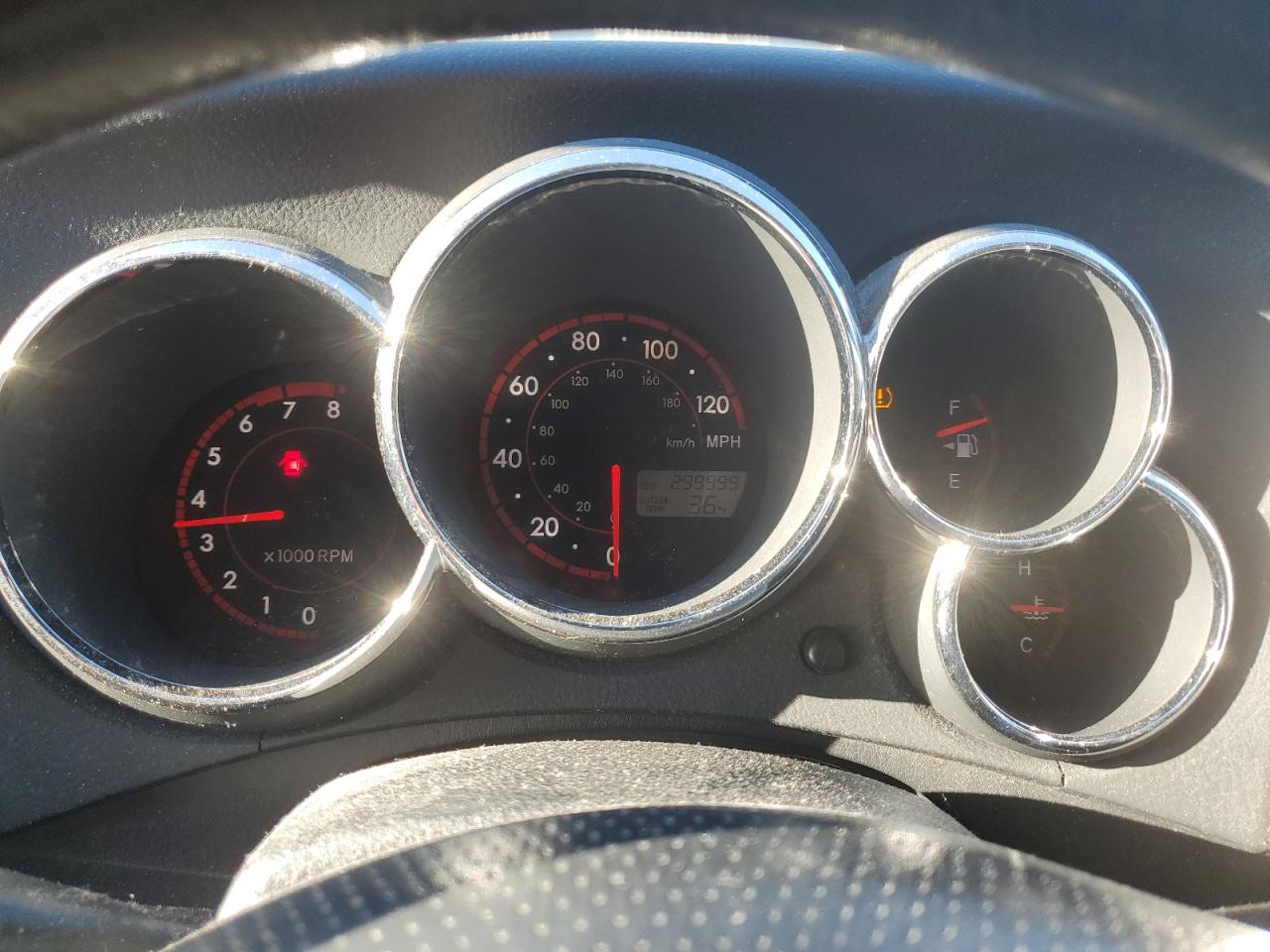 2008 Pontiac Vibe - Image 9