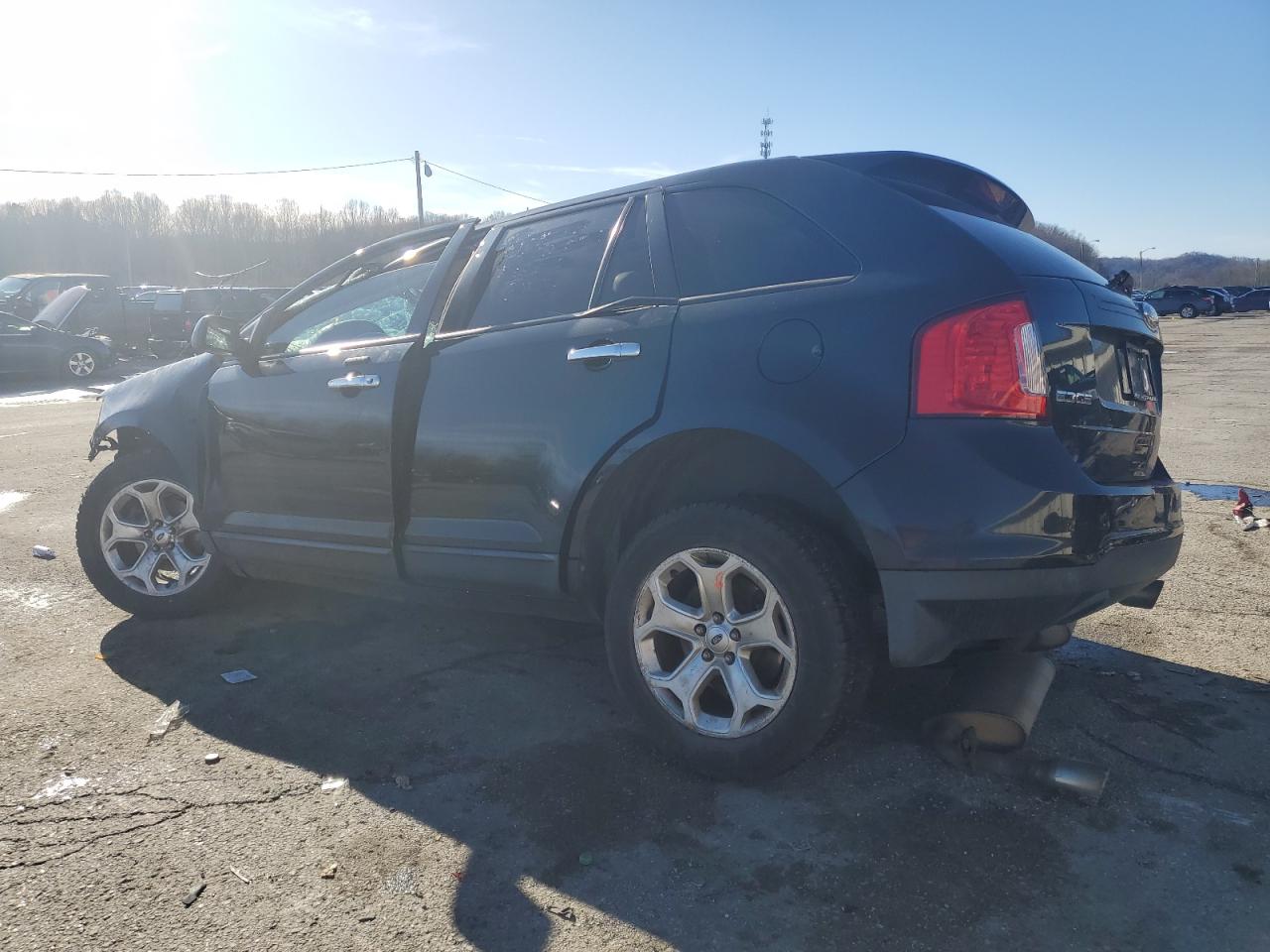 2011 Ford Edge - Image 2