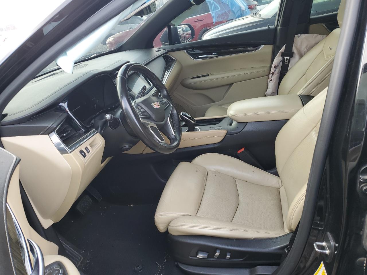 2017 Cadillac XT5 - Image 7