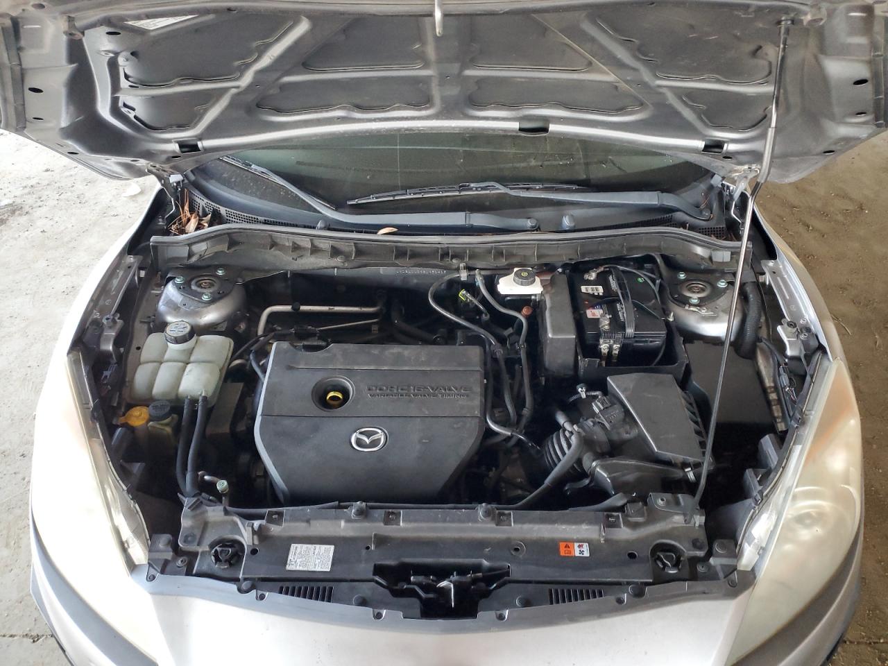 2011 Mazda 3 - Image 11