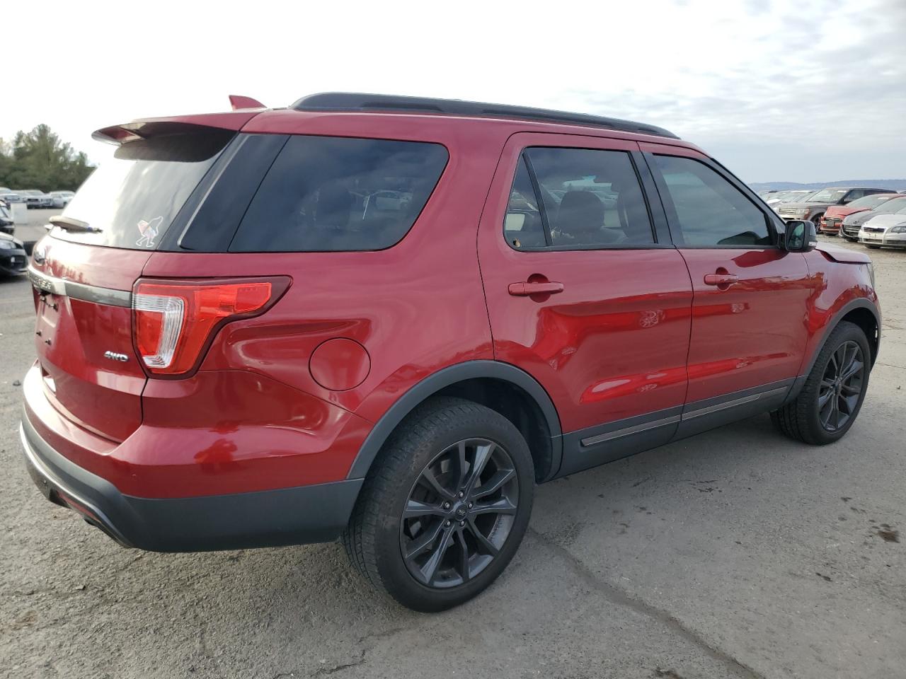 VIN 1FM5K8D89HGB48919 2017 FORD EXPLORER no.3