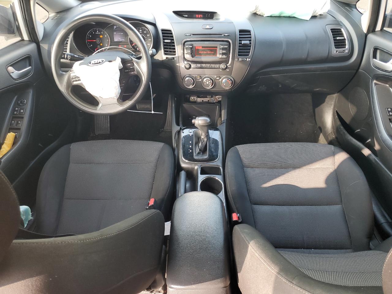 2018 Kia Forte Lx VIN: 3KPFK4A77JE185213 Lot: 84013514