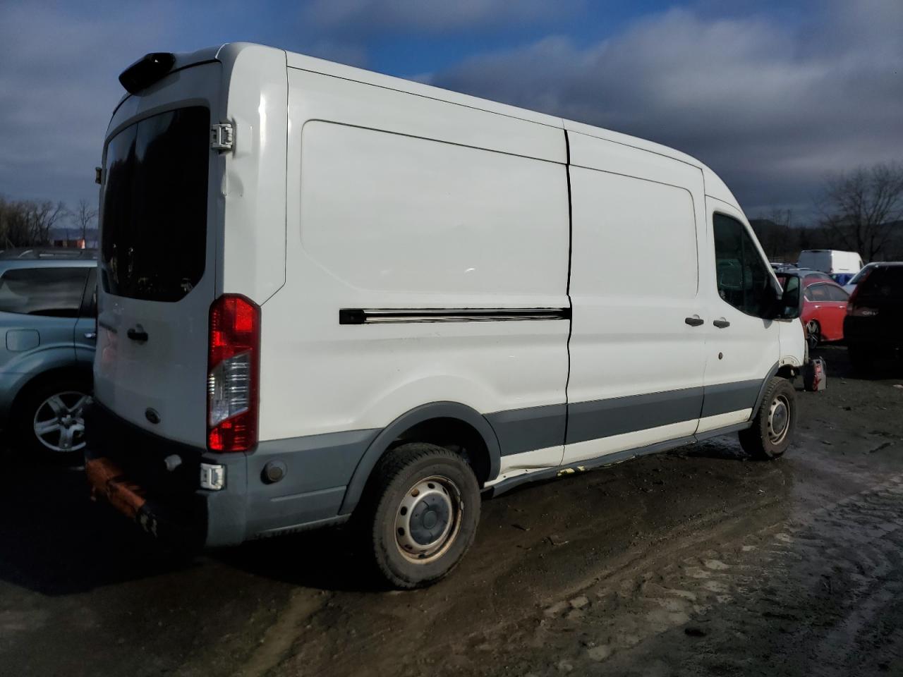 VIN 1FTYR2CM1JKA03076 2018 FORD TRANSIT no.3