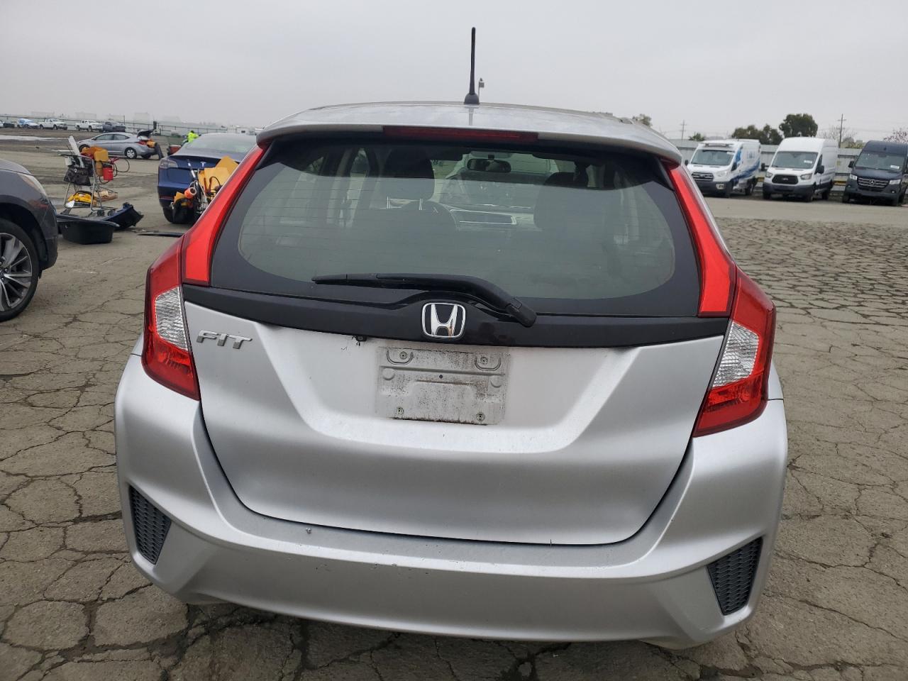 VIN JHMGK5H58GX027811 2016 HONDA FIT no.6