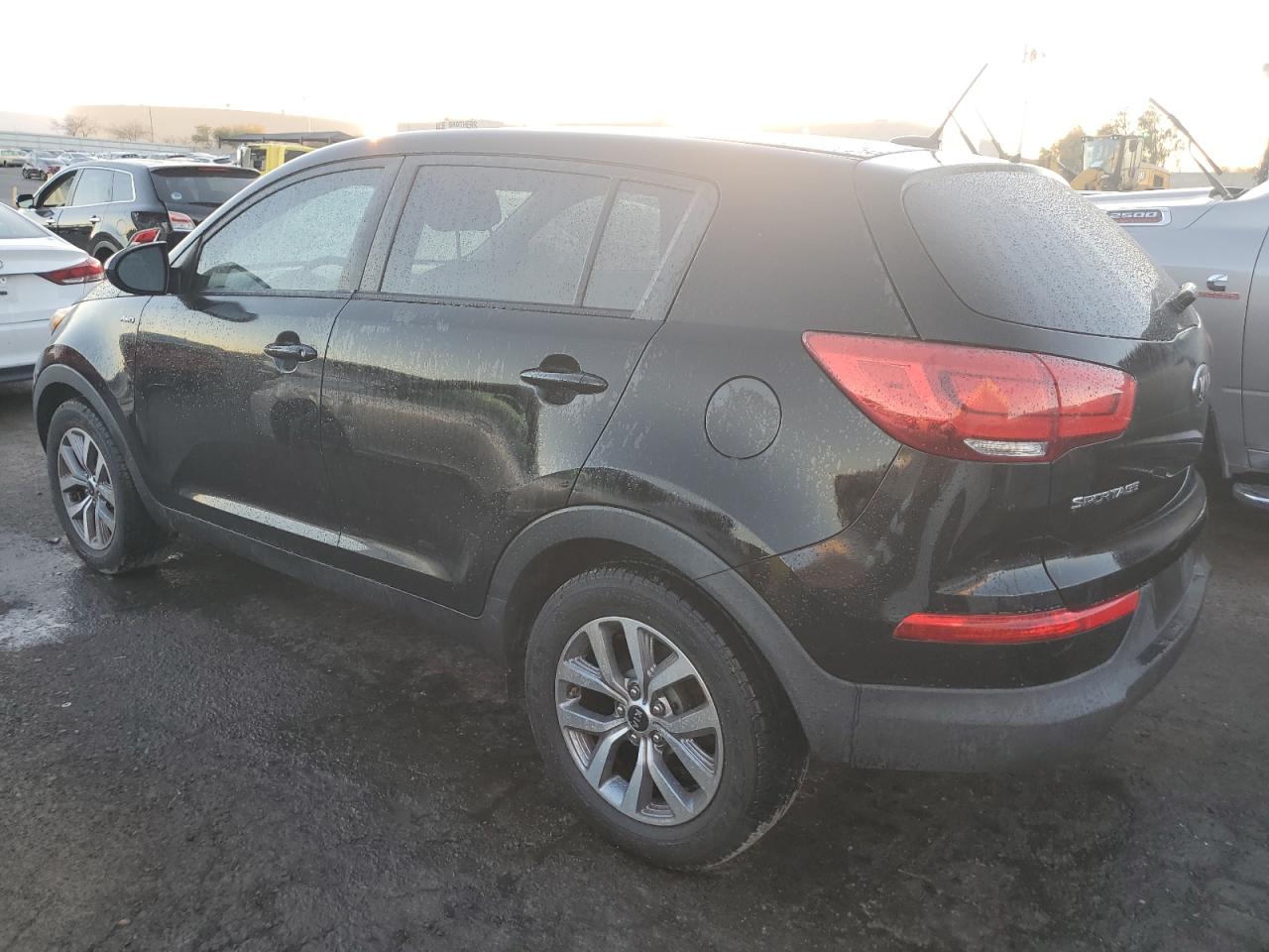 VIN KNDPBCAC9G7872908 2016 KIA SPORTAGE no.2