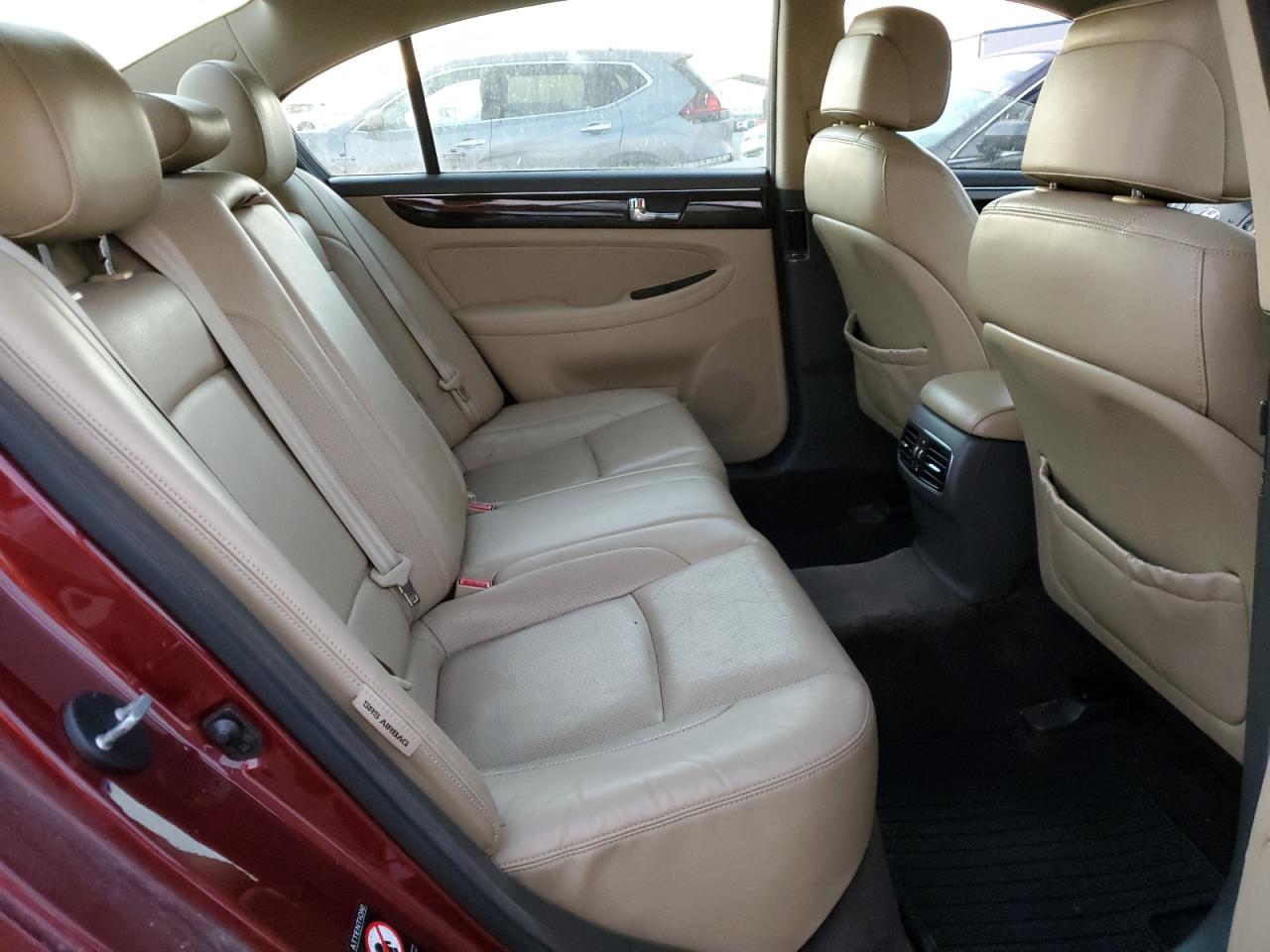2011 Hyundai Genesis - Image 10