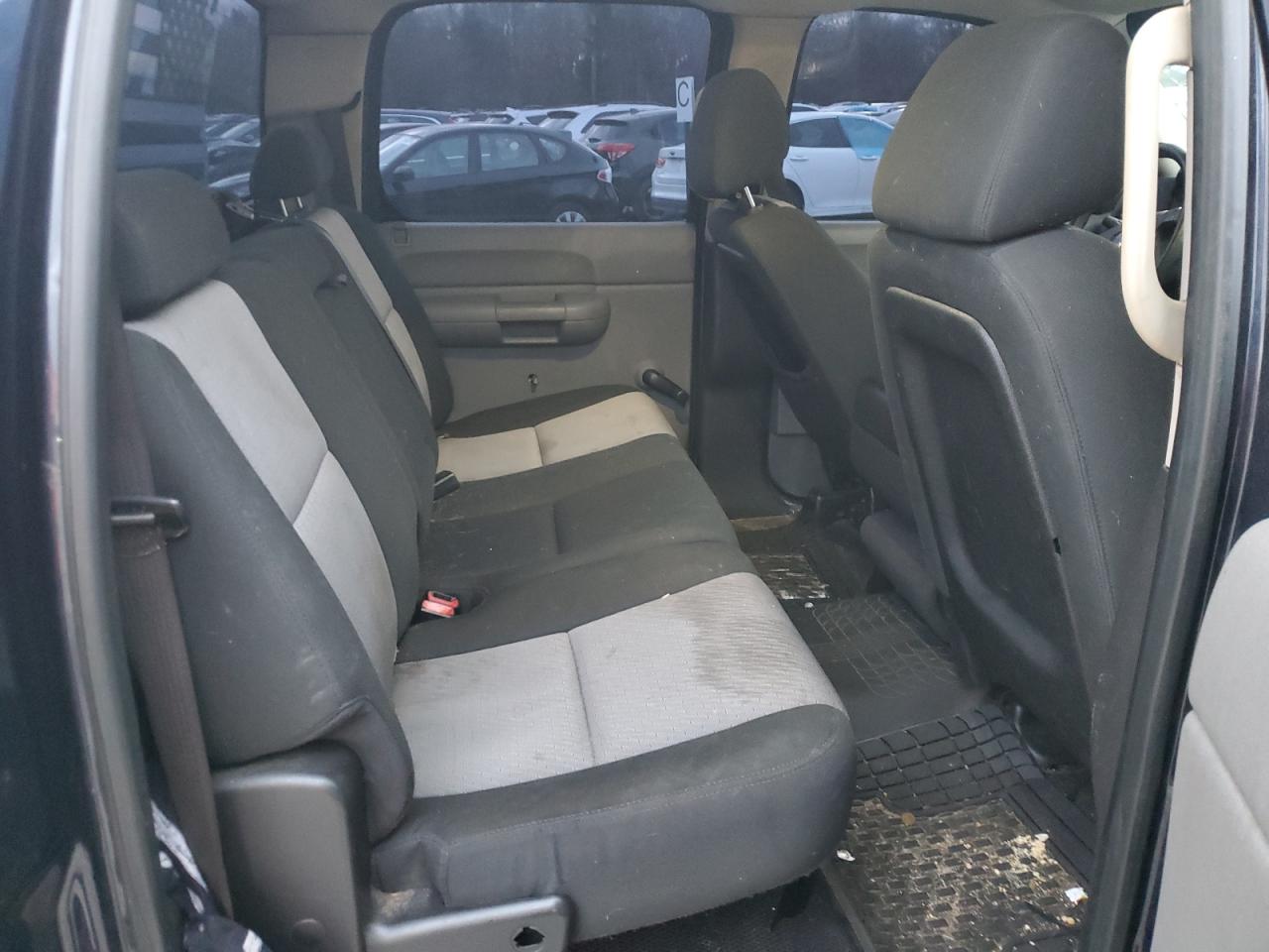2009 GMC Sierra - Image 10