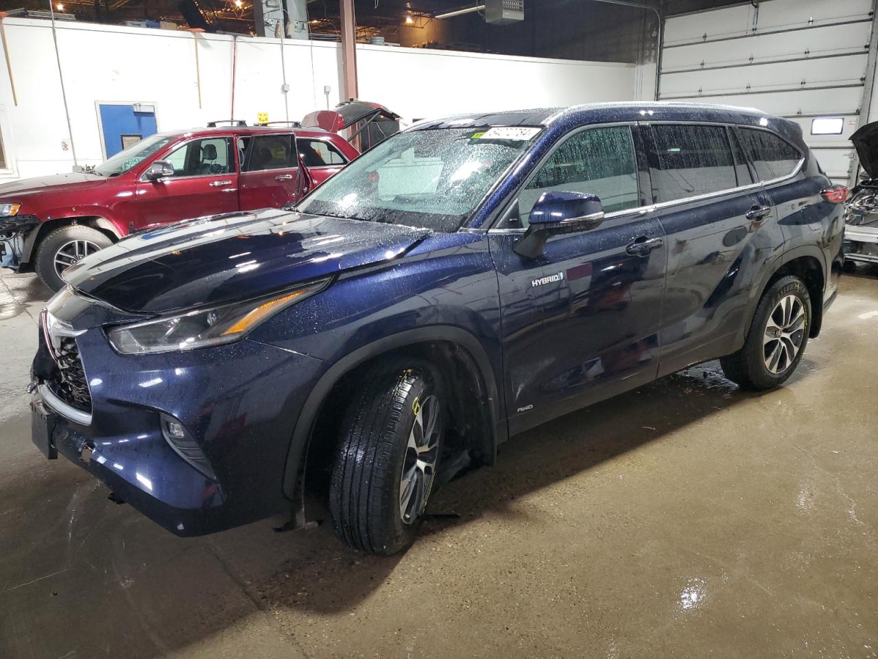 2021 Toyota Highlander - Image 1