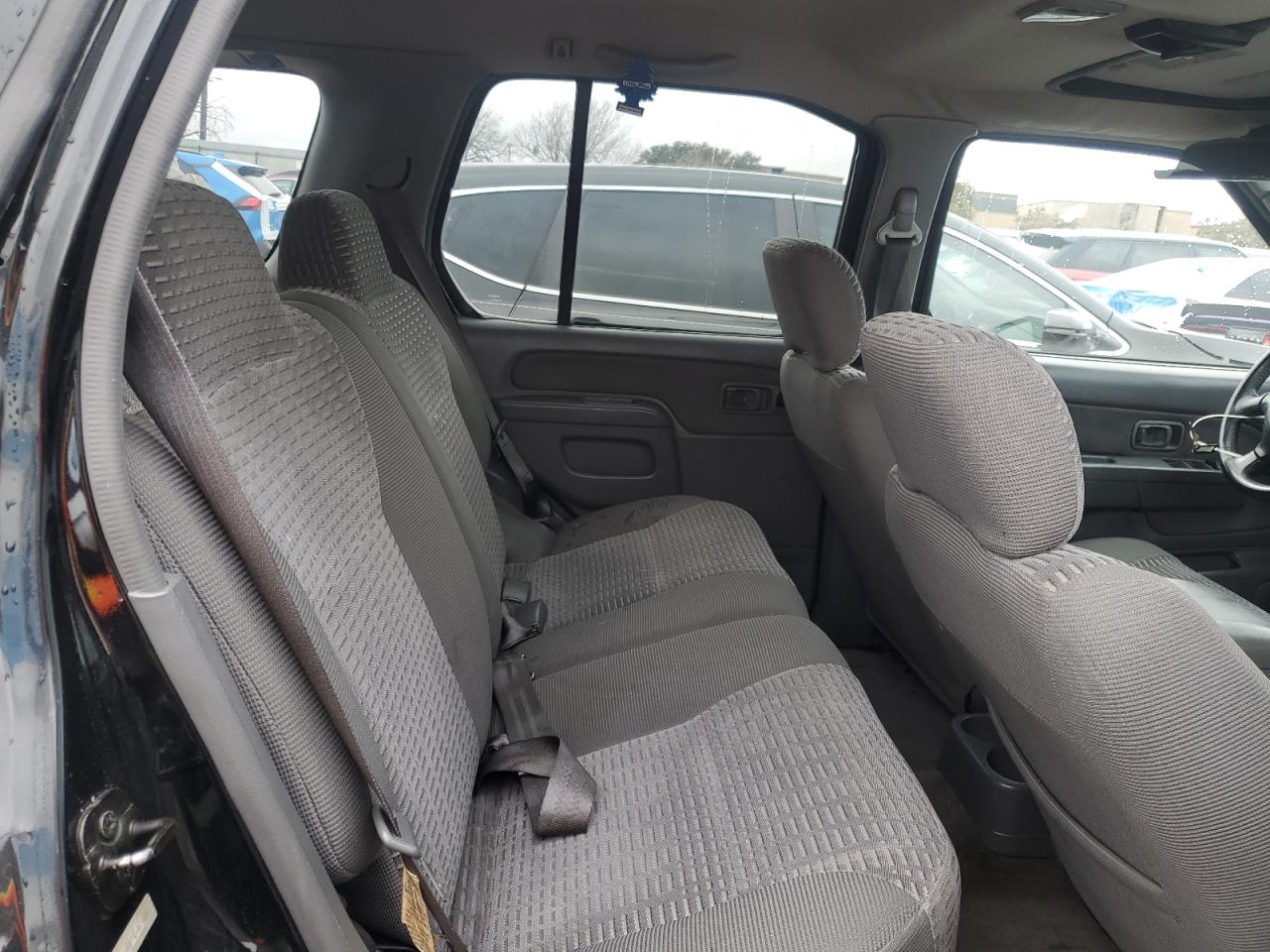 2000 Nissan XTerra - Image 10