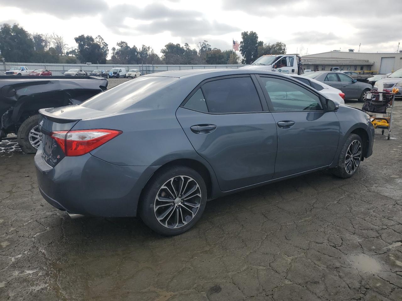 2014 Toyota Corolla - Image 3