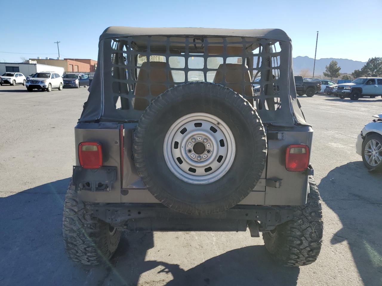 1993 Jeep Wrangler / Yj S VIN: 1J4FY19P0PP233347 Lot: 87084094