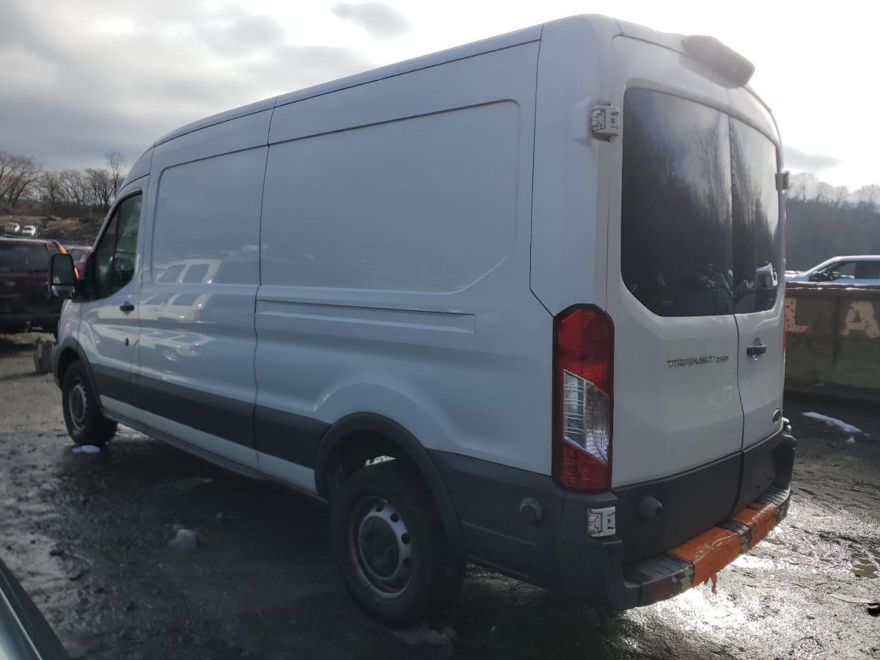 VIN 1FTYR2CM1JKA03076 2018 FORD TRANSIT no.2