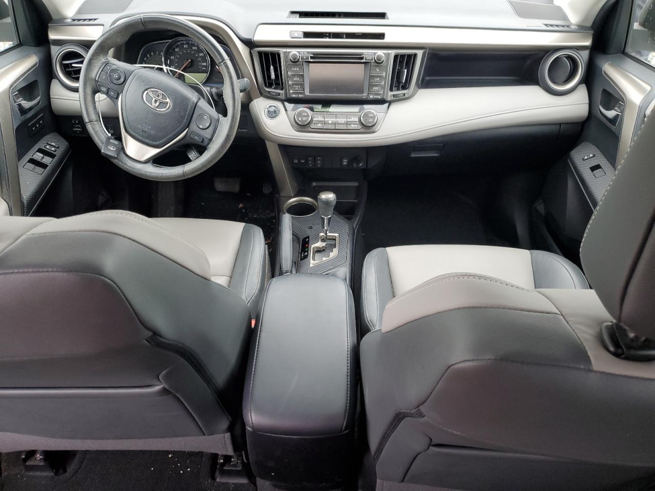 2013 Toyota RAV 4 - Image 8