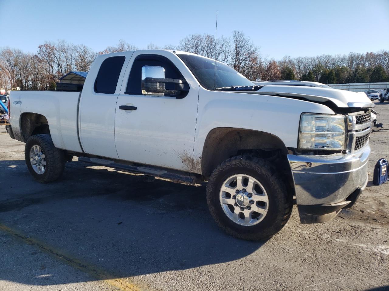 2011 Chevrolet Silverado - Image 4