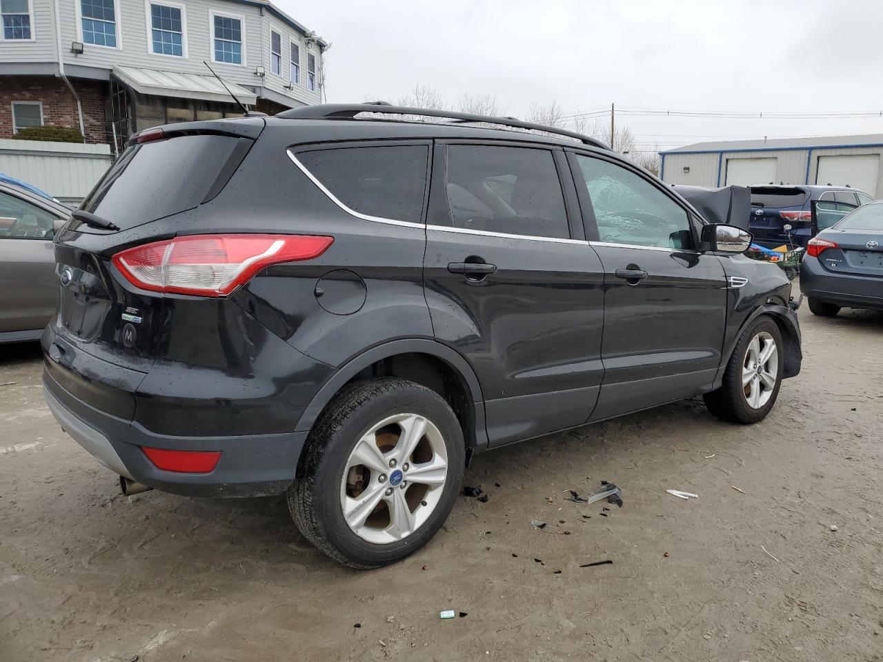 VIN 1FMCU9G94DUC18446 2013 FORD ESCAPE no.3