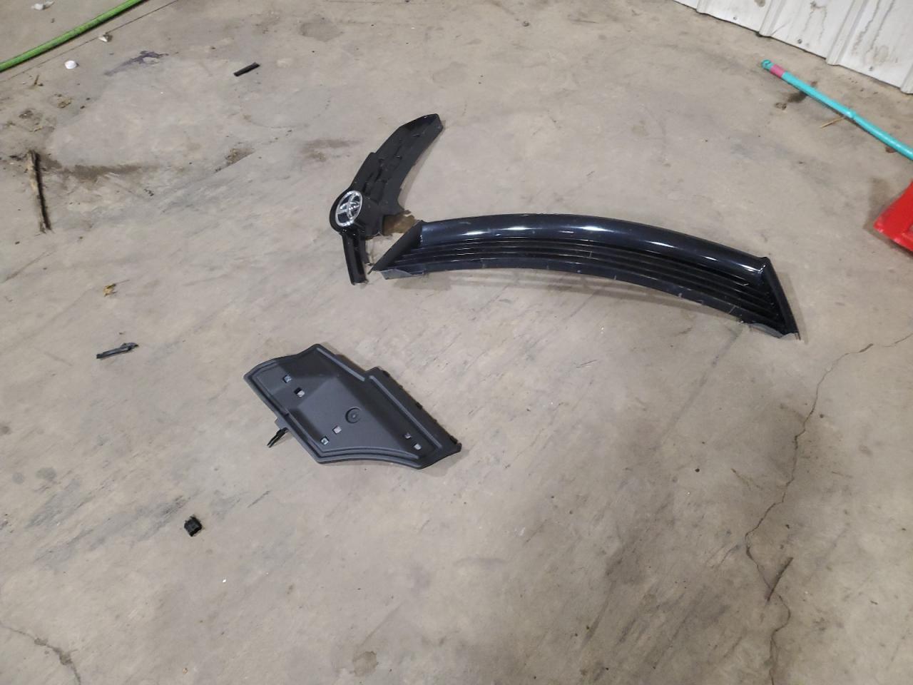 2015 Toyota Corolla - Image 12