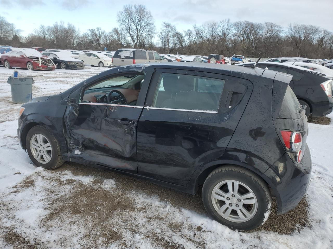 2013 Chevrolet Sonic - Image 2
