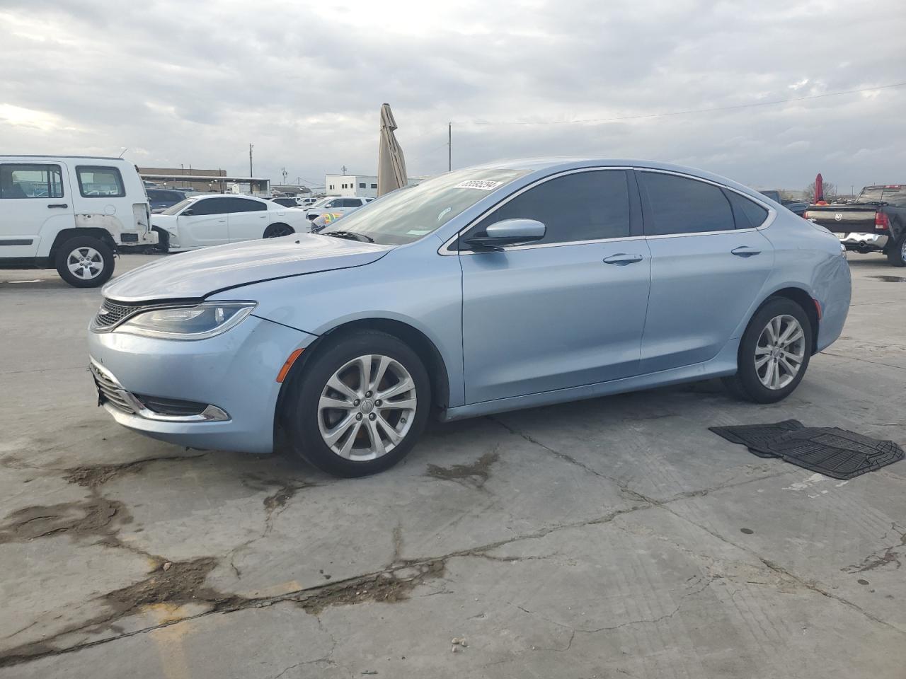 VIN 1C3CCCAB2FN641723 2015 CHRYSLER 200 no.1