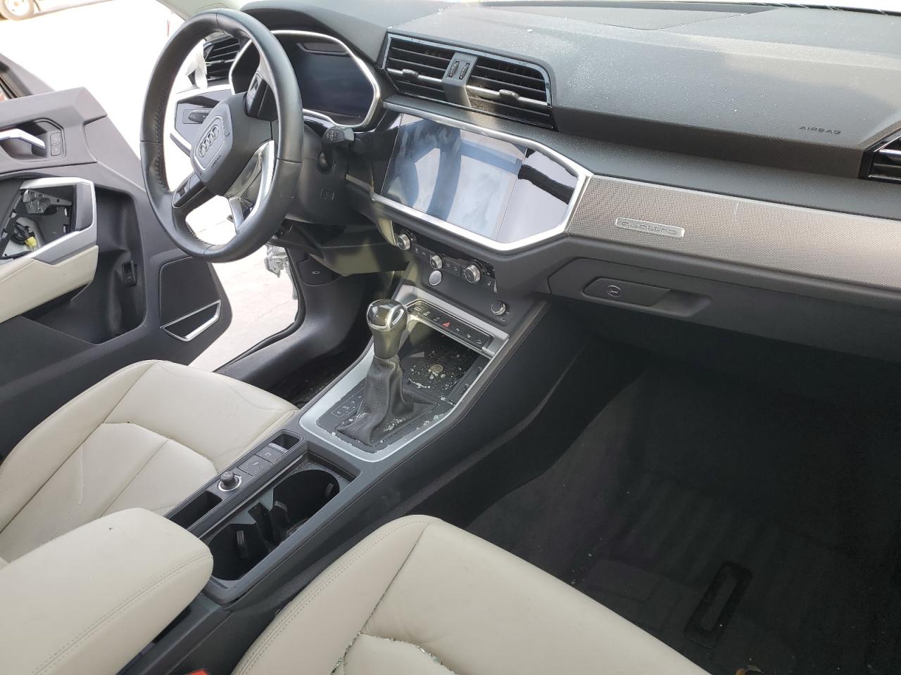 2019 Audi Q3 - Image 8