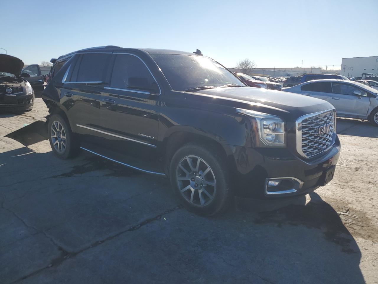 2018 GMC Yukon - Image 4