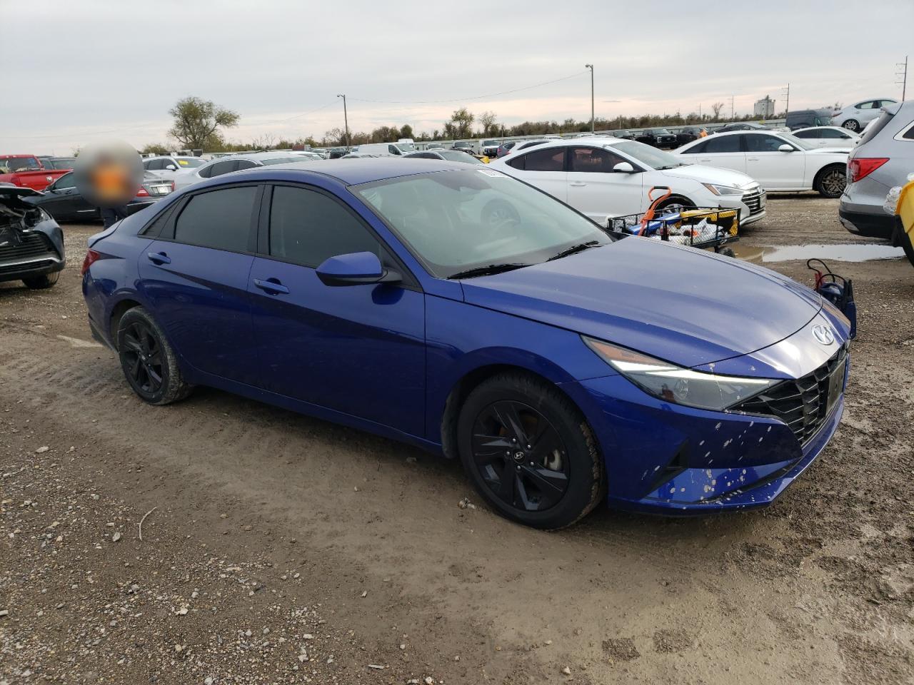 2021 Hyundai Elantra - Image 4
