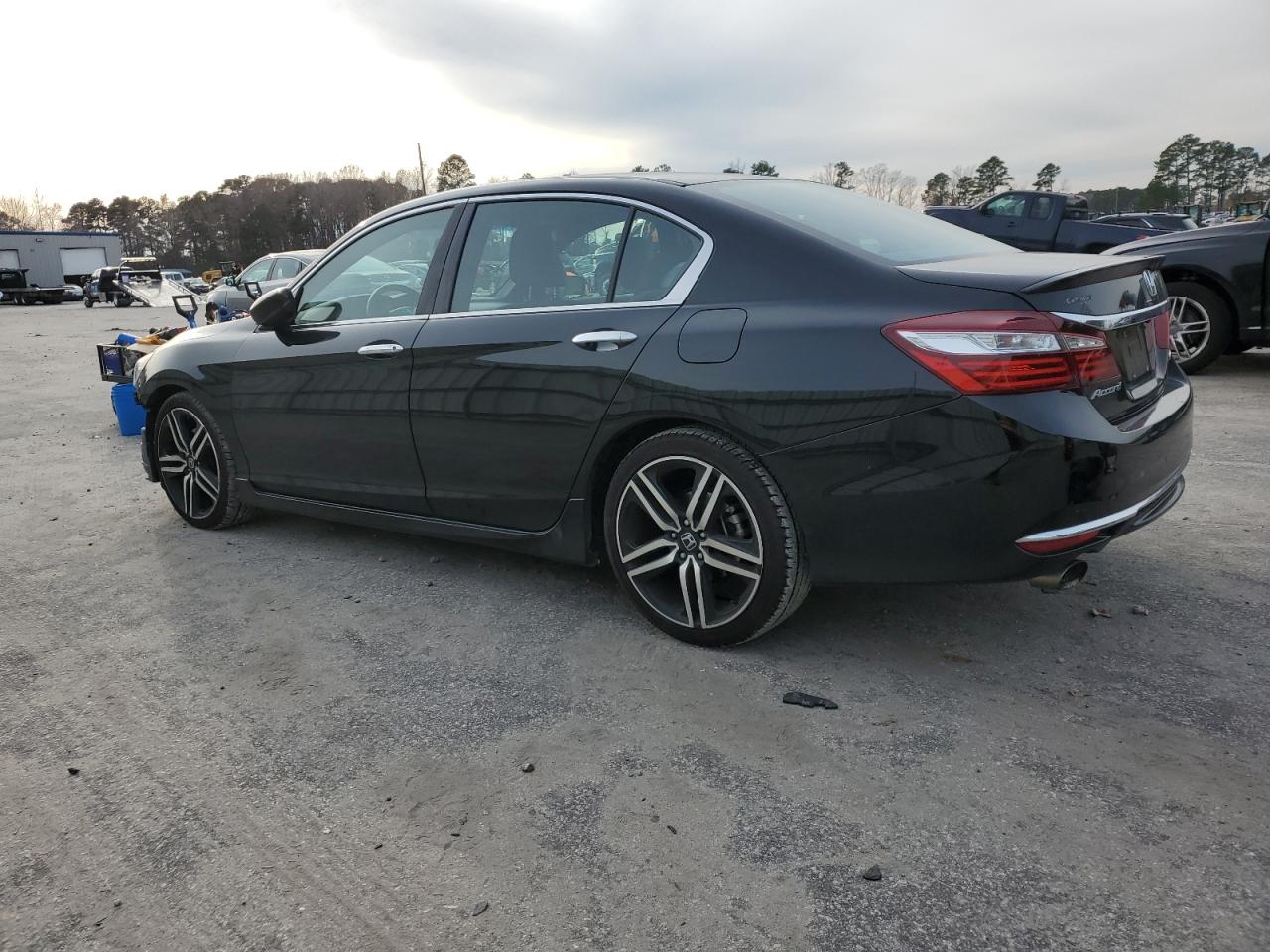 VIN 1HGCR2F59HA216860 2017 HONDA ACCORD no.2