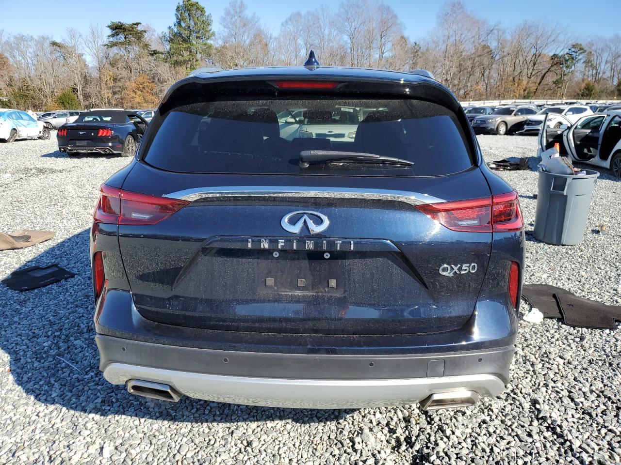 VIN 3PCAJ5M18LF111905 2020 INFINITI QX50 no.6