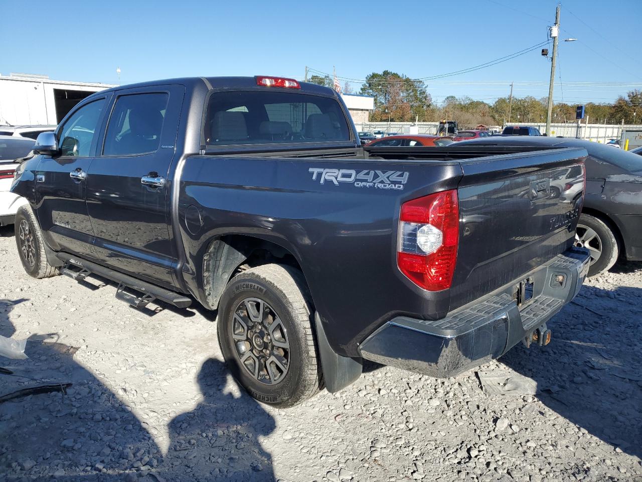 VIN 5TFHW5F13JX752279 2018 TOYOTA TUNDRA no.2