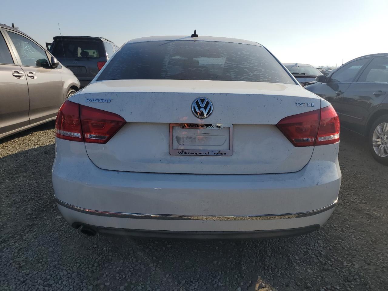 2015 Volkswagen Passat - Image 6