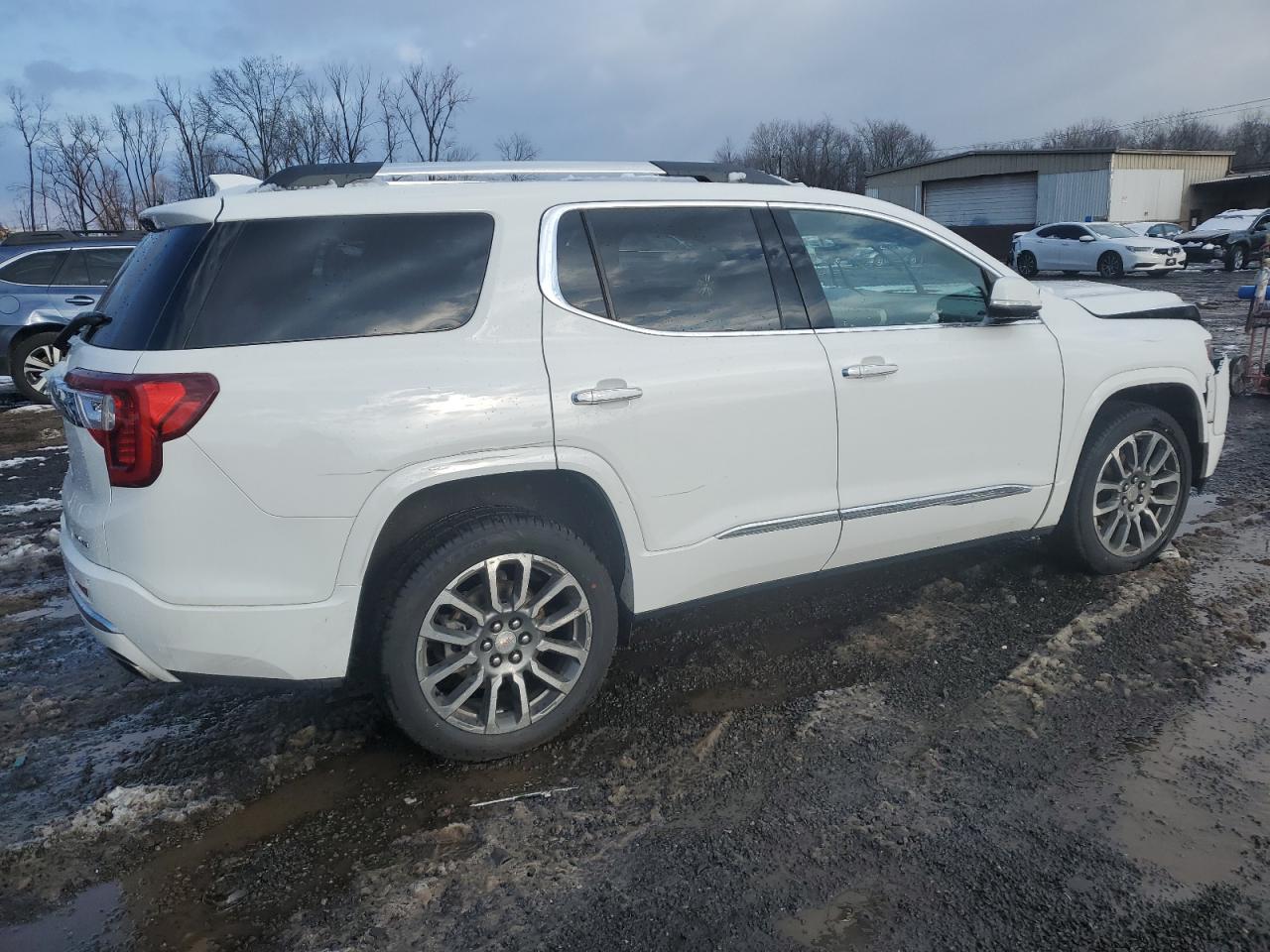 2021 GMC Acadia - Image 3