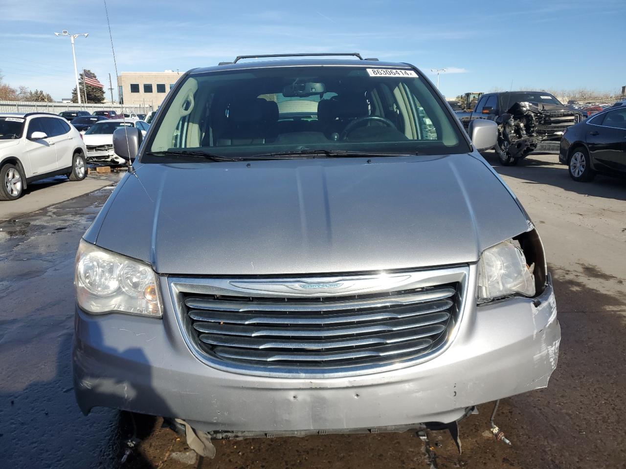 VIN 2C4RC1BG0ER434625 2014 CHRYSLER MINIVAN no.5