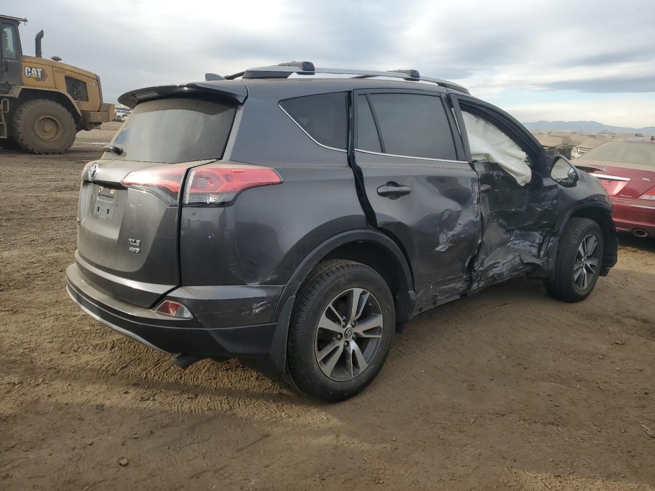 VIN JTMRFREV4HJ108075 2017 TOYOTA RAV4 no.3