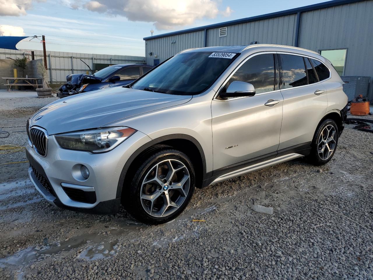 VIN WBXHT3C37J5K24228 2018 BMW X1 no.1