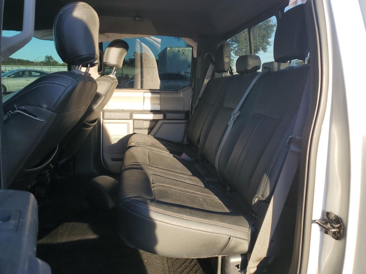 2015 Ford F-150 - Image 10