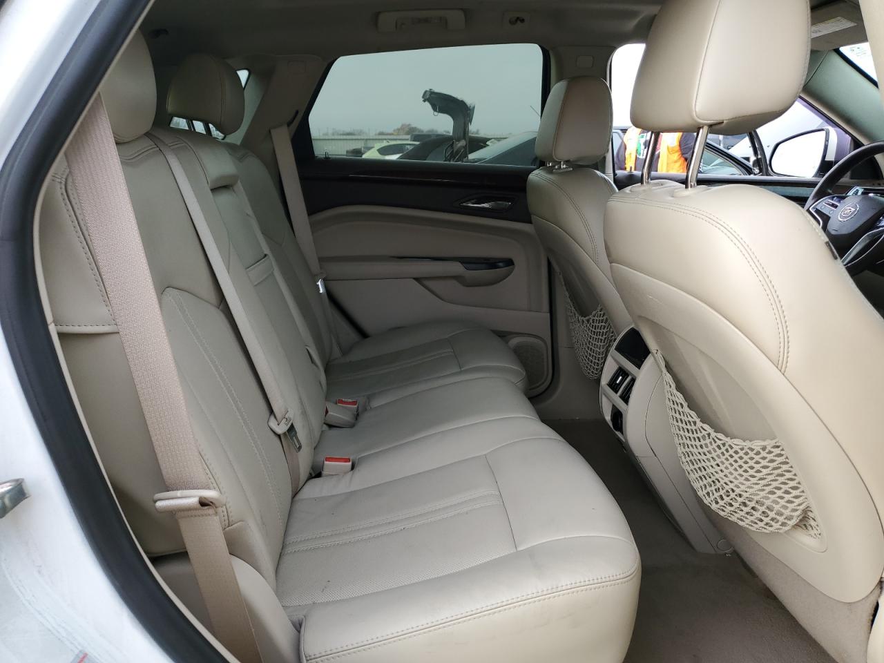 2015 Cadillac SRX - Image 10