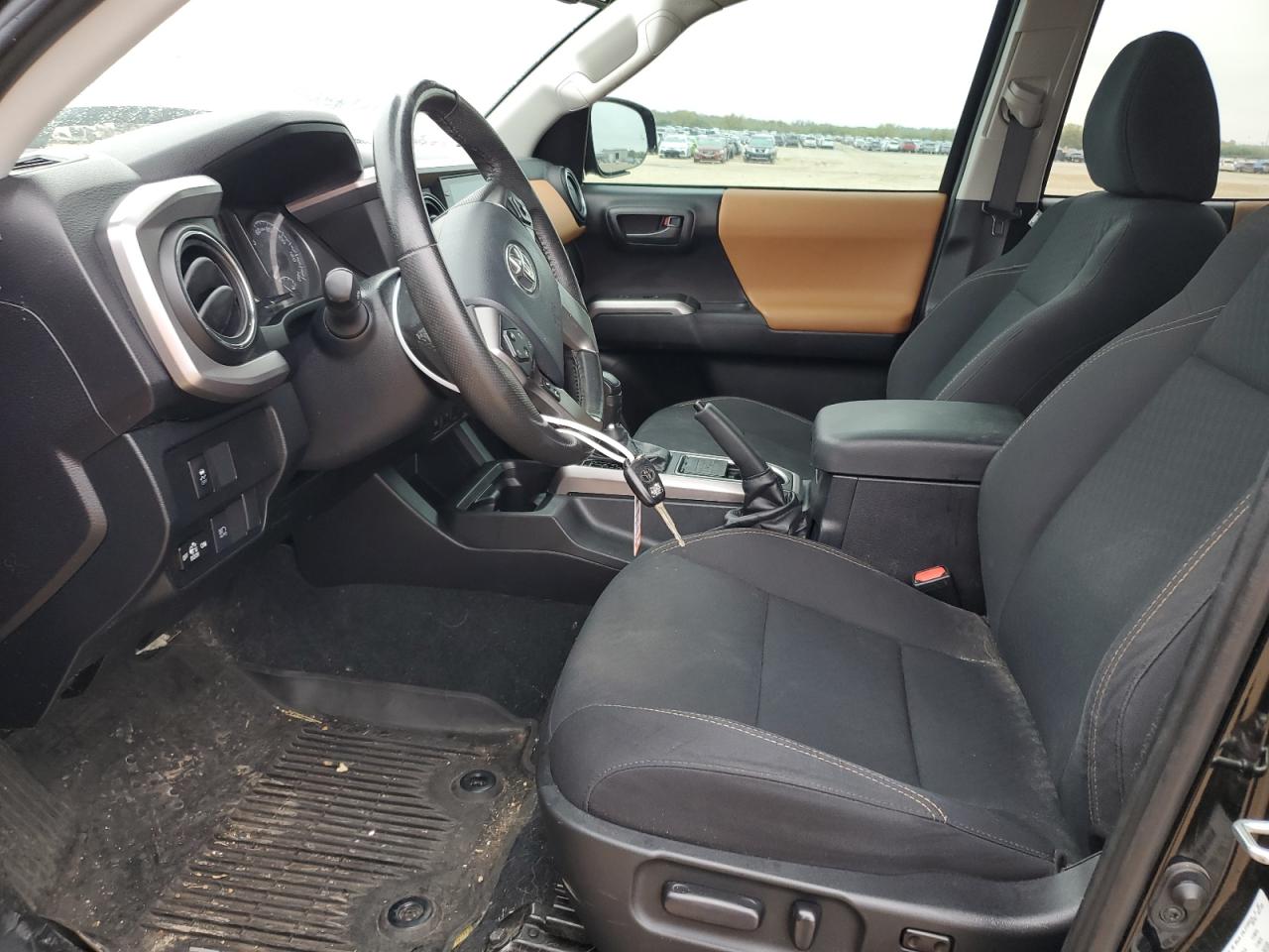 2020 Toyota Tacoma - Image 7