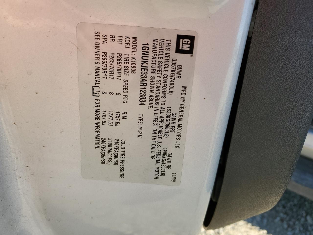 2010 Chevrolet Suburban - Image 15